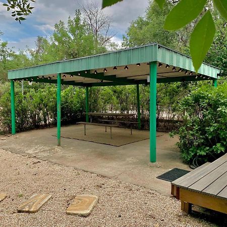Newly Renovated Cozy Home Minutes From Broadmoor And Downtown Colorado Springs Exterior foto